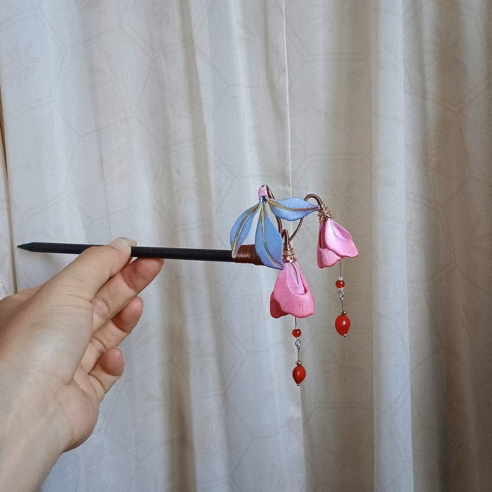Handmade Chanhua Thread-Wrapped Fuchsia Hairpin - Floral Hanging Bell Accessory