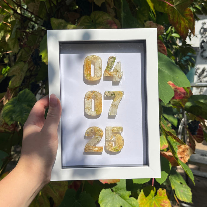 Anniversary Date Frame - White 6x8”