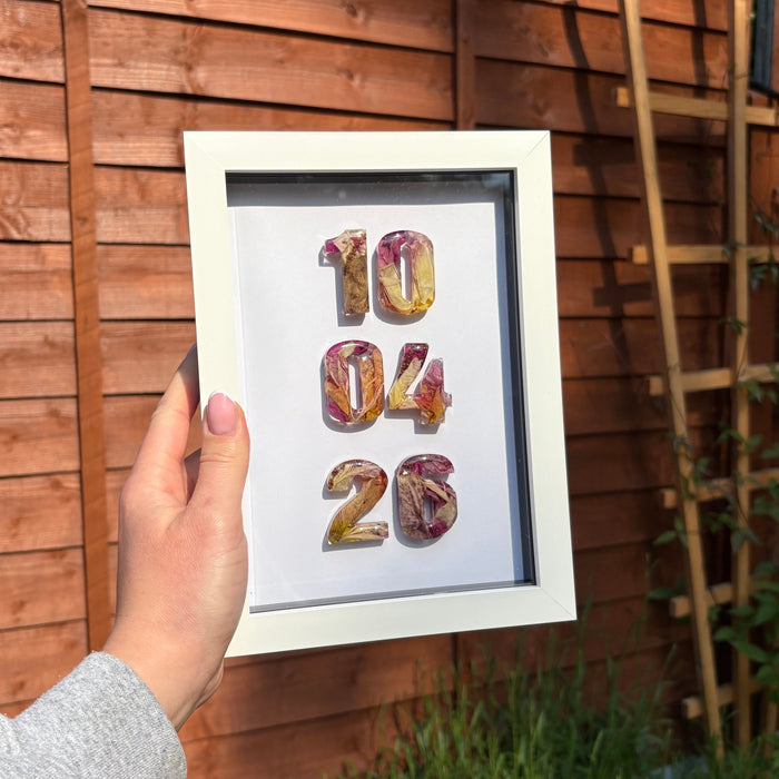 Anniversary Date Frame - White 6x8”
