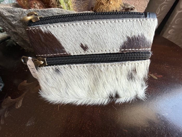 Cowhide coin purse with two zipper compartments and black zipper trim