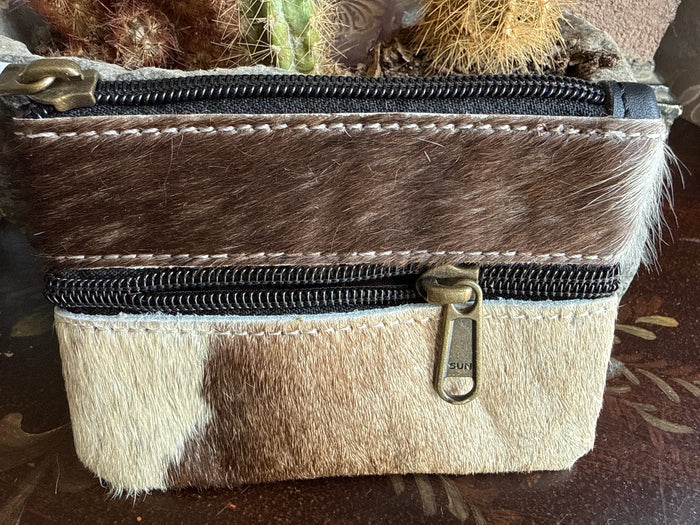 Two-tone cowhide coin purse with double zippers and brass zipper pull