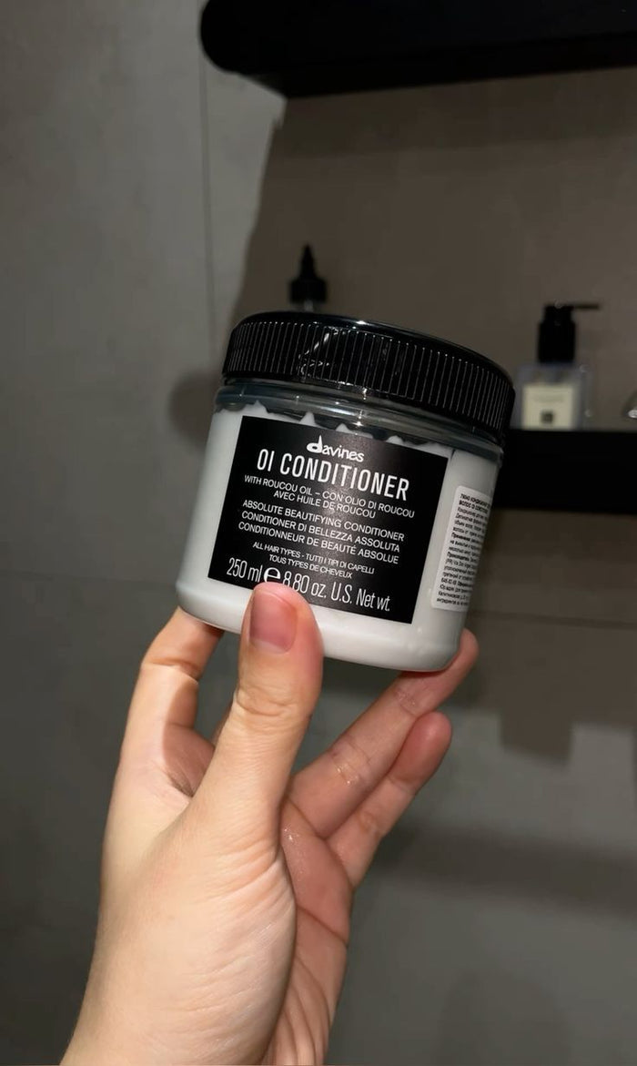 Davines OI Conditioner - Roucou Oil Silky Shine & Softness Davines Conditioner  Pinky Cosmetics