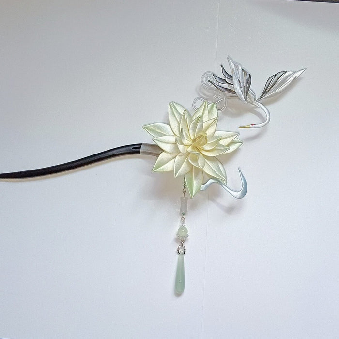 Handmade Chanhua Thread-Wrapped Crane and Flower Hairpin - Elegant Floral Hair Accessory