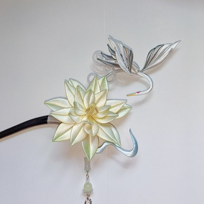 Handmade Chanhua Thread-Wrapped Crane and Flower Hairpin - Elegant Floral Hair Accessory