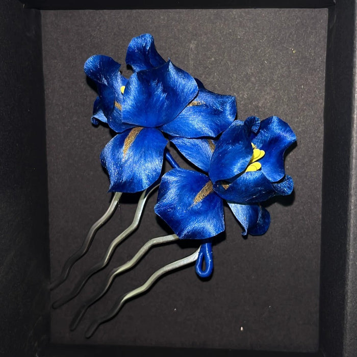 Handmade Ronghua Blue Iris Brooch | Mulberry Silk Velvet Bearded Iris Flower Pin