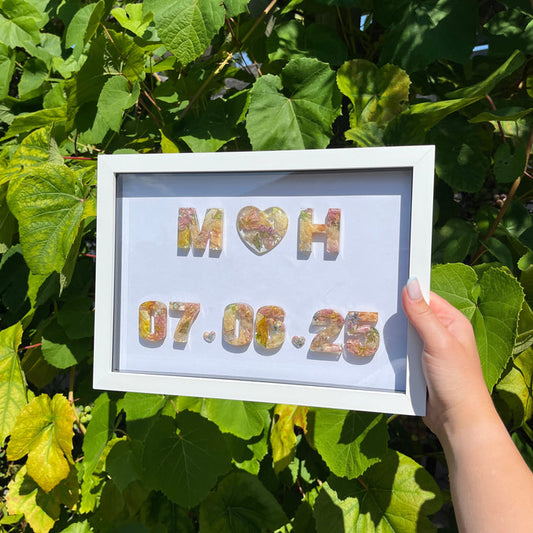 Initial Anniversary Date Frame - White A4 'Heart'