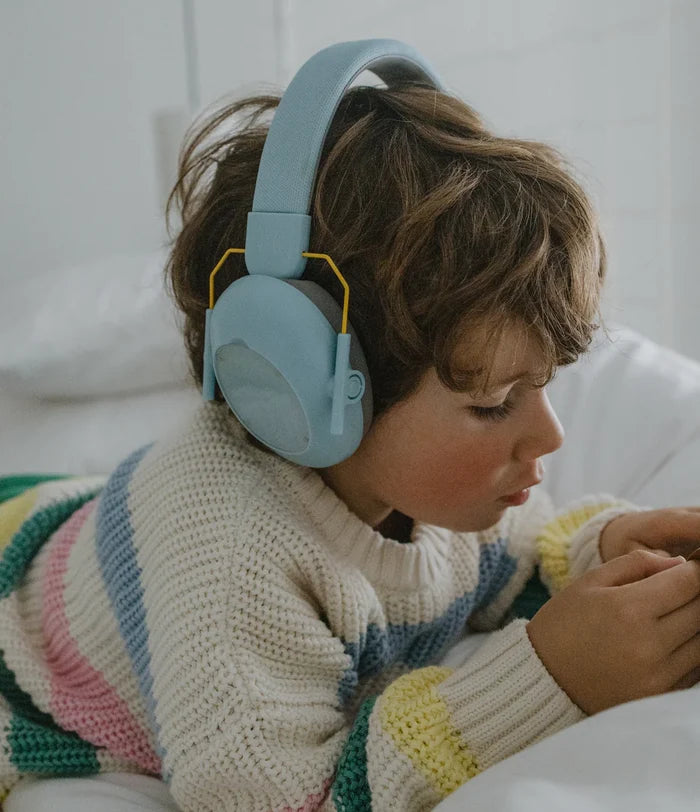 KIDYWOLF - KidyNoise - Noise-cancelling Headphone - Blue - Lifestyle Cut 3