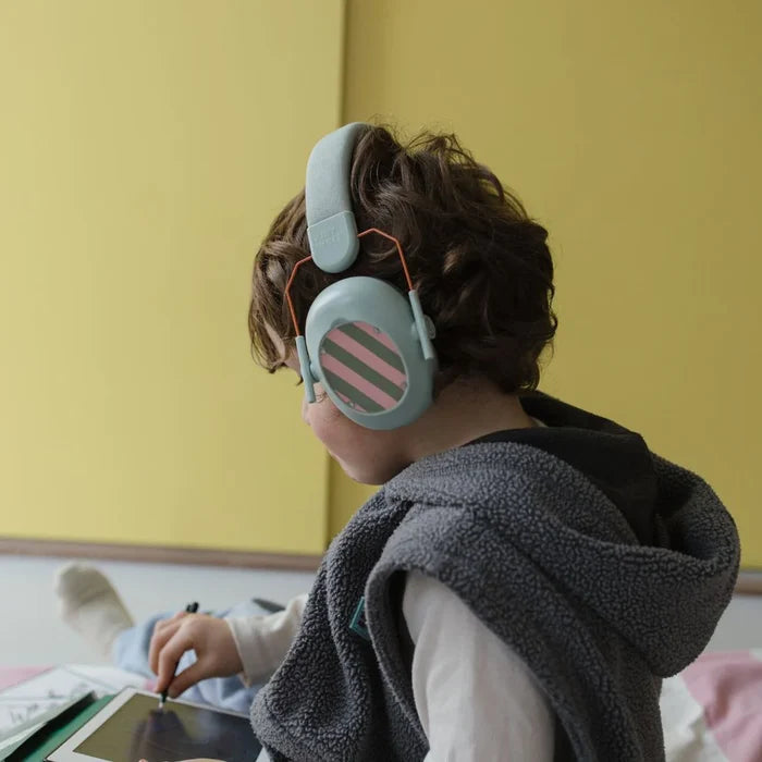 KIDYWOLF - KidyNoise - Noise-cancelling Headphone - Blue - Lifestyle Cut 5