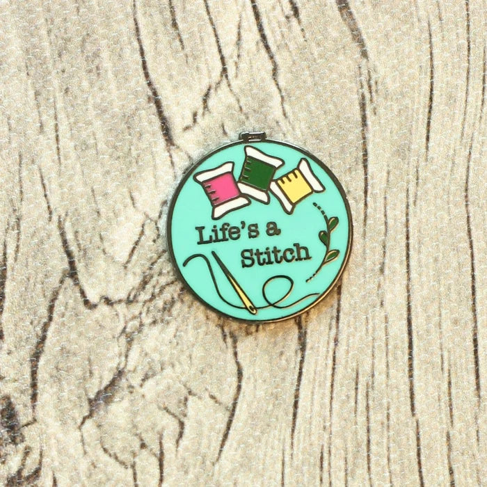 Life's A Stitch Magnetic Needle Minder