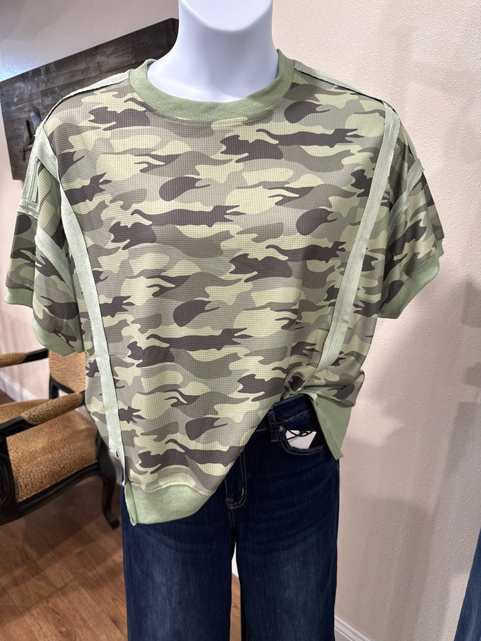 Olive camo waffle-knit oversized T-shirt, crew neck, short sleeves