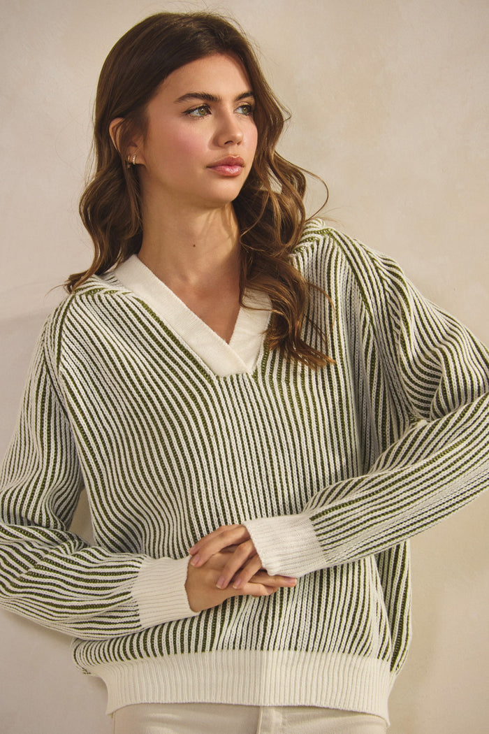 Olive and white striped hoodie sweater with V-neck and ribbed cuffs