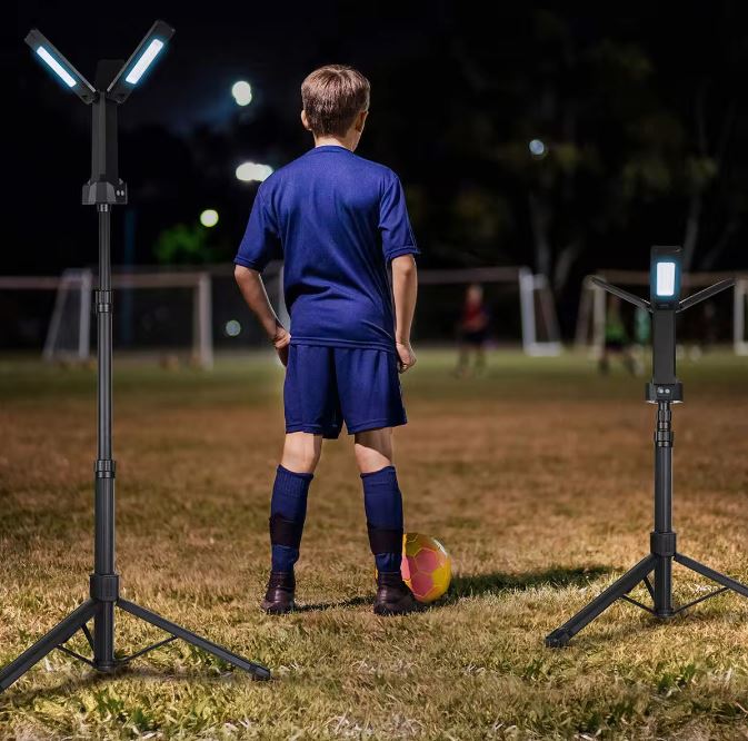 Palms Foldable Wireless Tripod Light with 360 Degree Rotatable Heads - Palms Fashion Inc.