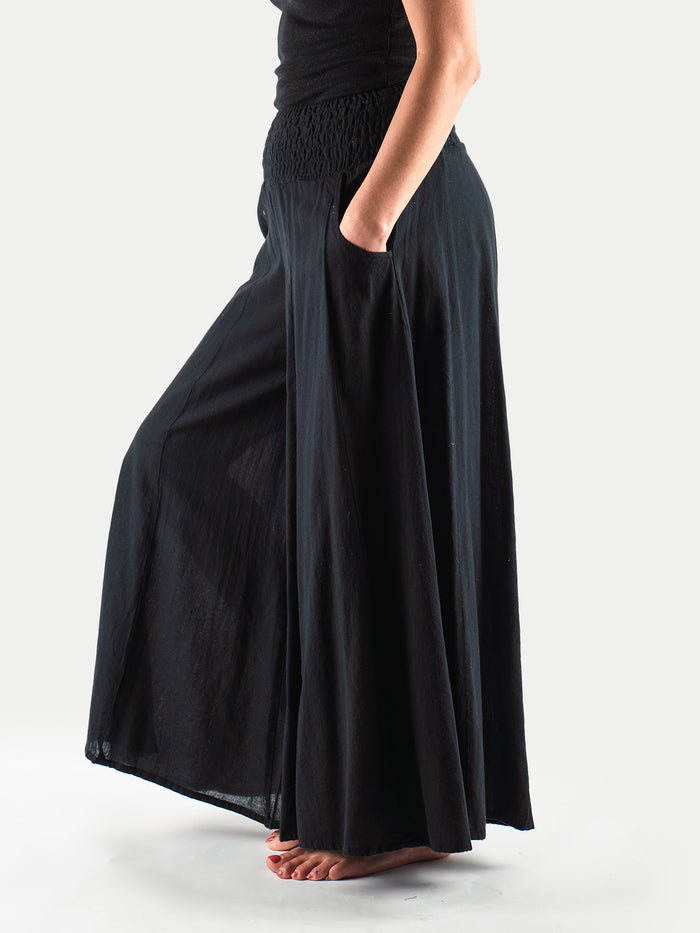 Wide Leg Smocked Pants | Black-Image 3
